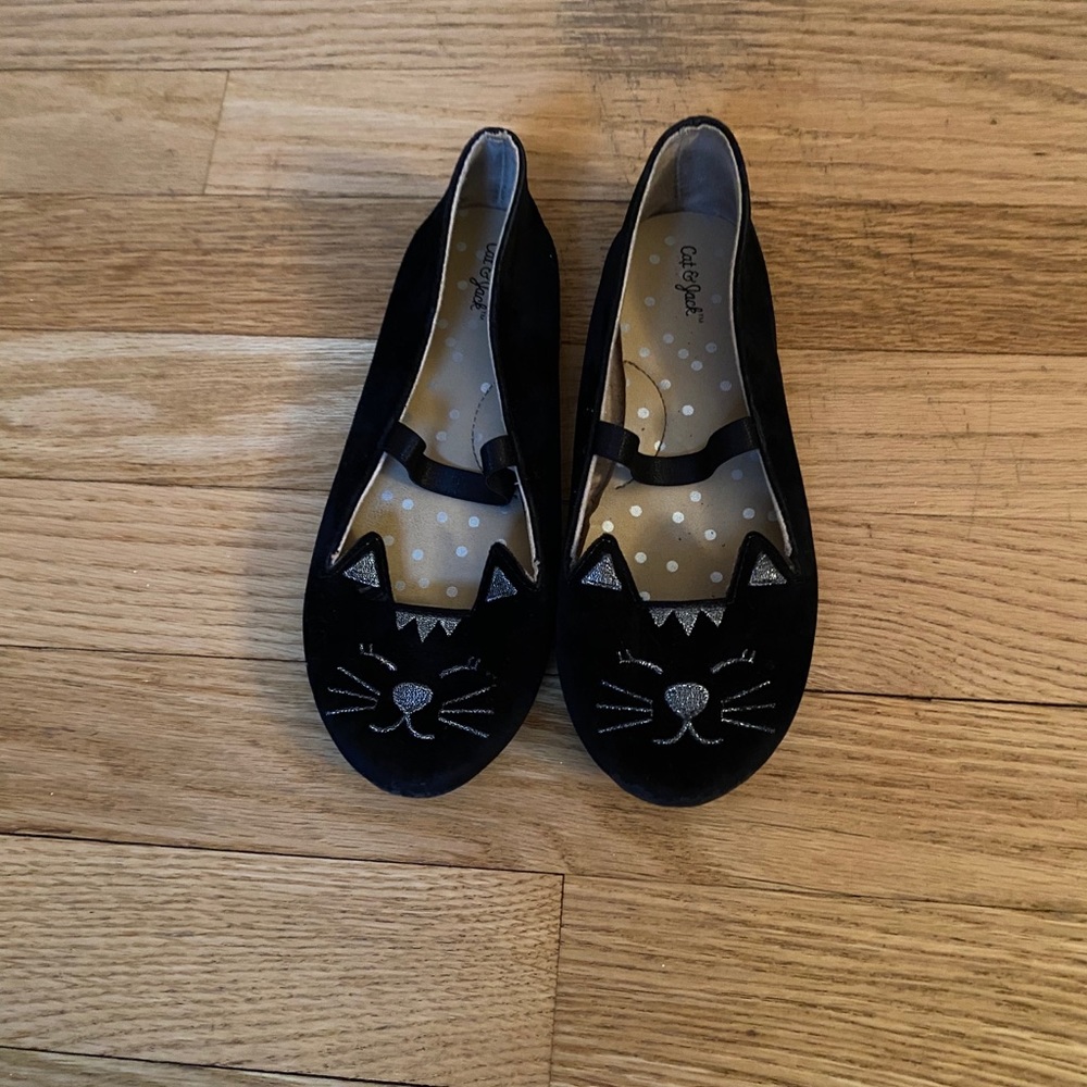 CAT & JACK BRAND CAT SHOES. SIZE 12